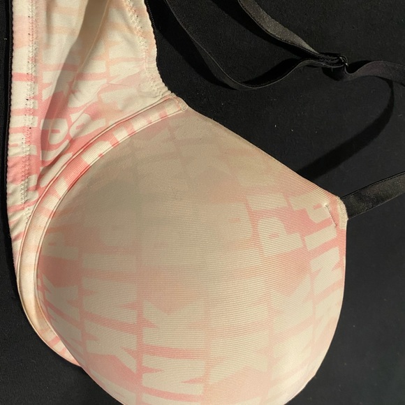 PINK bra - Picture 2 of 7